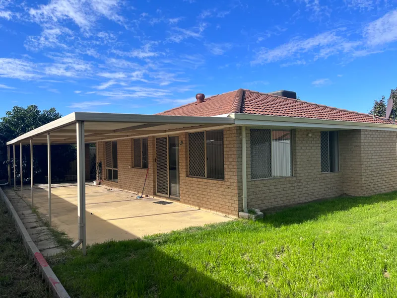 Lovey and Quiet House