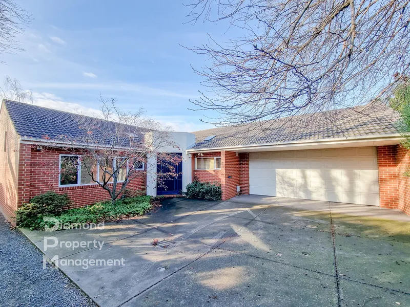 Well Maintained Single Level Family Home In Camberwell