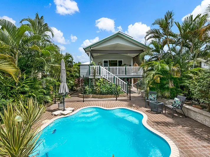 Stunning home with garden retreat