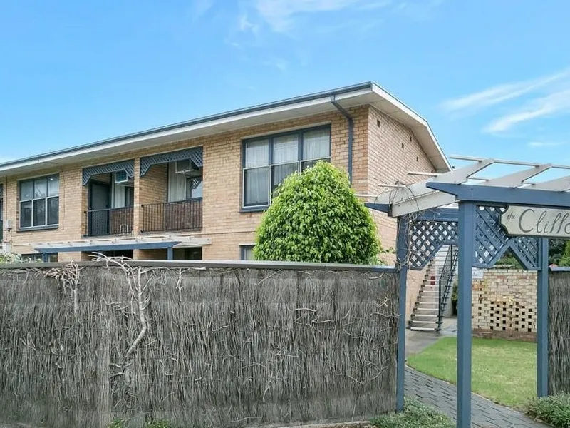 Fully Furnished 1 Bedroom Unit