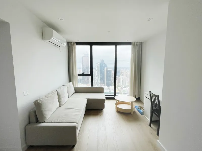 FURNISHED ONE BEDROOM LUXURY APARTMENT AT 380 MELBOURNE! *OPEN FOR INSPECTION MON TO FRI 10AM – 6PM & BY APPOINTMENT SAT 10AM - 4PM.