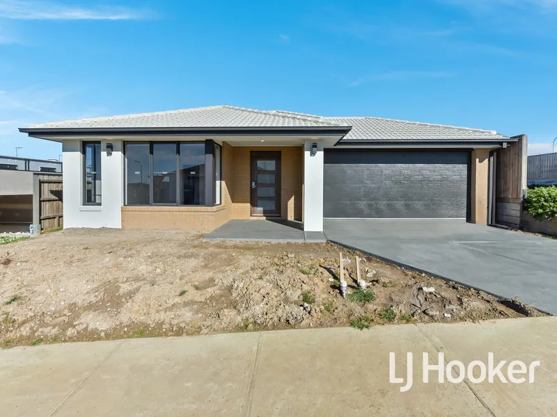 Modern, Spacious, Family Home!