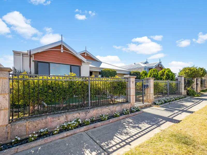 Charming Cottage - Award Winning 