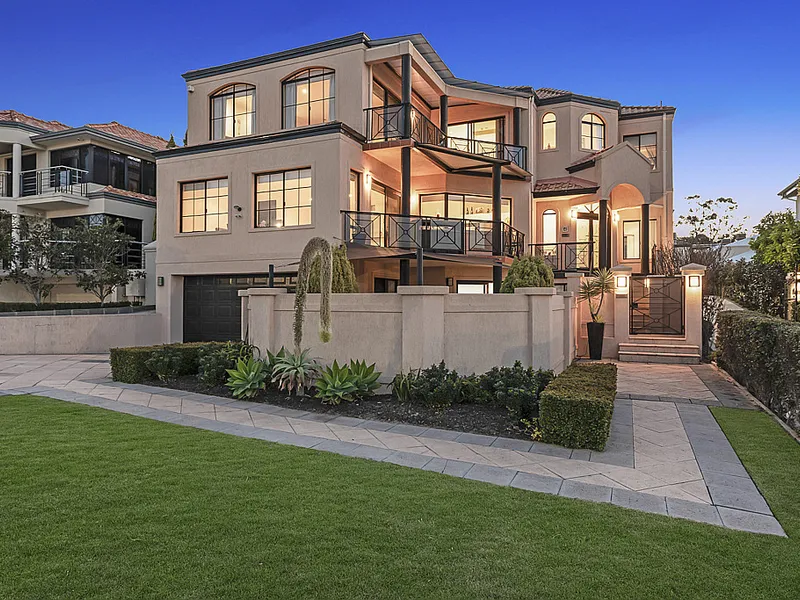 Outstanding River View Sensation