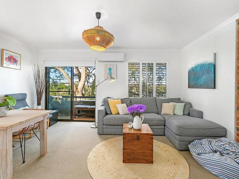 FULLY FURNISHED APARTMENT + FLEXIBLE LEASE TERMS