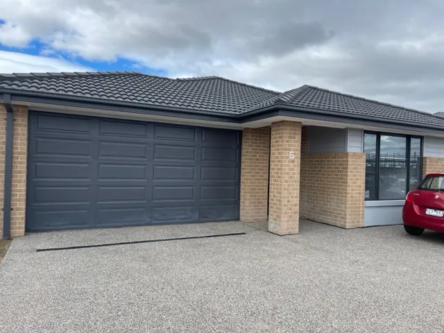 5 Yellowstone Drive, Truganina, Vic 3029