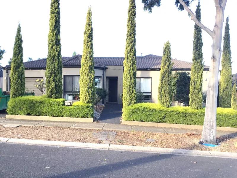 HOUSE FOR RENT IN PRIME LOCATION!!!