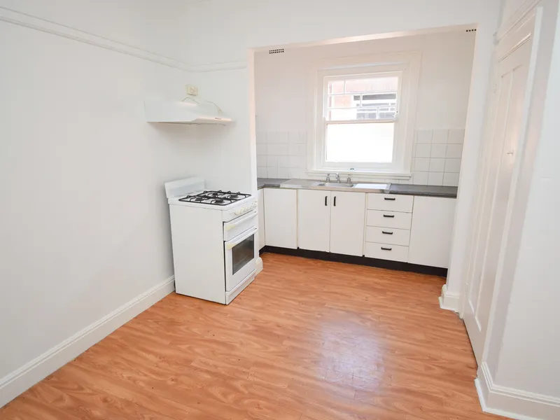 Renovated, Bright & Beautiful!