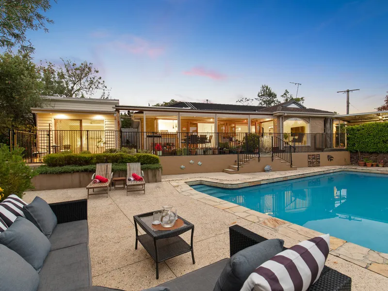 Family Entertainer with Studio in Frankston High School Zone