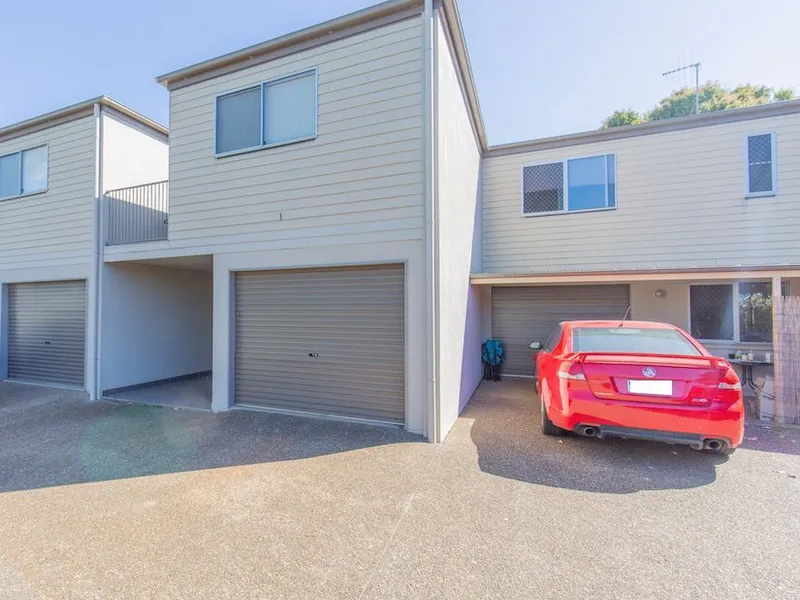 SPACIOUS 3 BEDROOM TOWN HOUSE IN QUIET SECURE COMPLEX