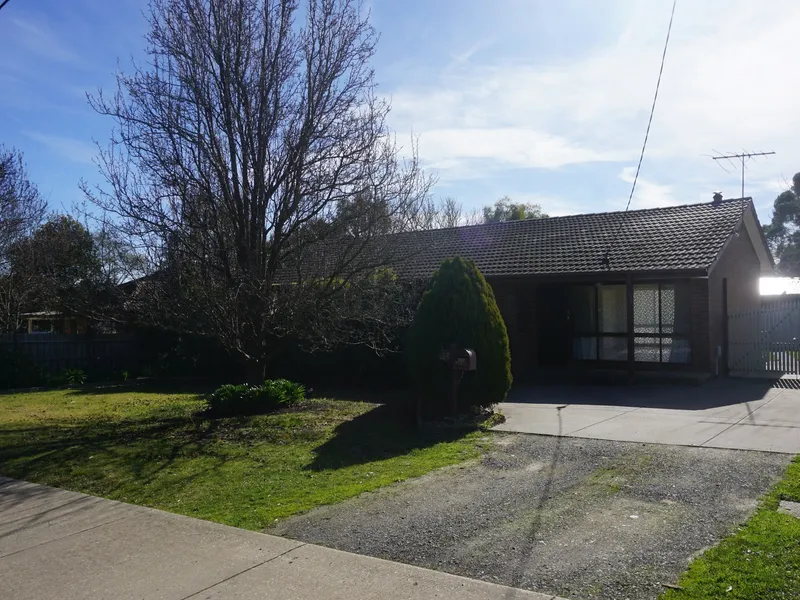 3 BEDROOM HOME IN GREAT NEW GISBORNE LOCATION