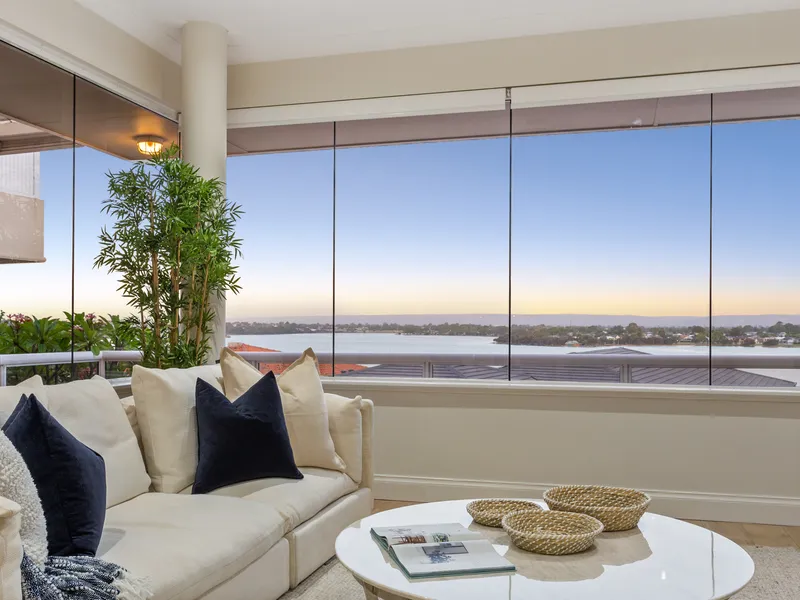 SPECTACULAR VIEWS | DESIRABLE LOCATION