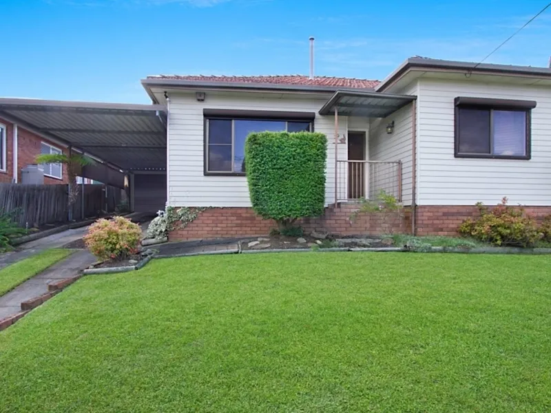 Golden Opportunity: Duplex Potential Awaits (STCA)!