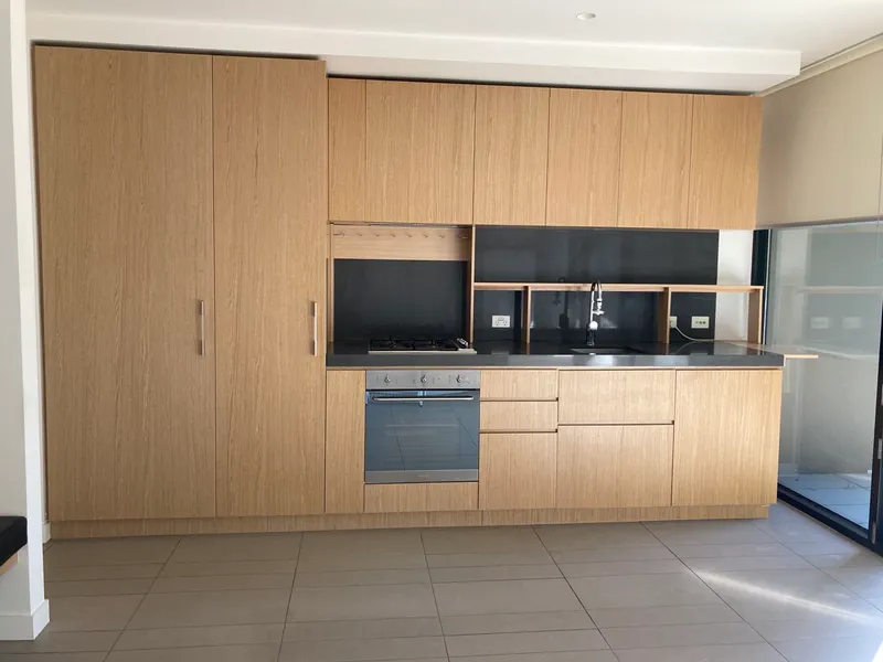 Illura Apartment - Perfect Location - Two bedroom One bathroom