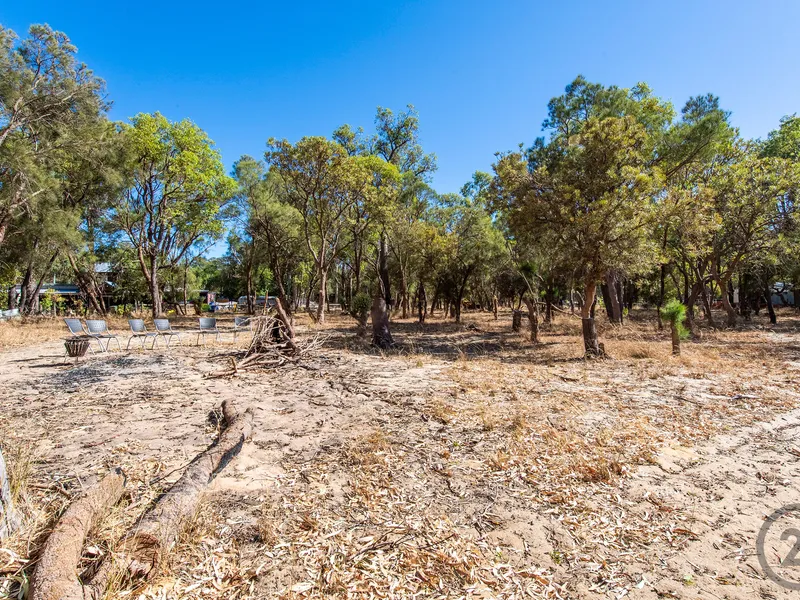 LIFESTYLE LOT IN PICTURESQUE PARKLANDS