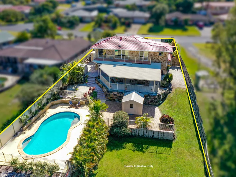 Parkside Location with Large Family Home on 1,765sqm