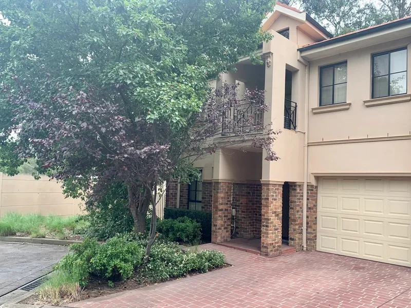 Freshly renovated 3 bedroom townhouse