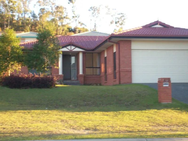 REGISTER YOUR INTEREST NOW BEFORE THIS PROPERTY IS SNAPPED UP- NEW PAINT -NEW CARPET -NEW BLINDS
