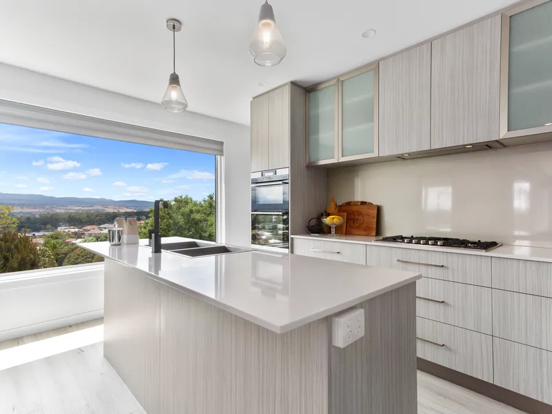 Stunning contemporary family home