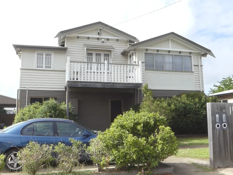 $650/week return or live in one,rent the other