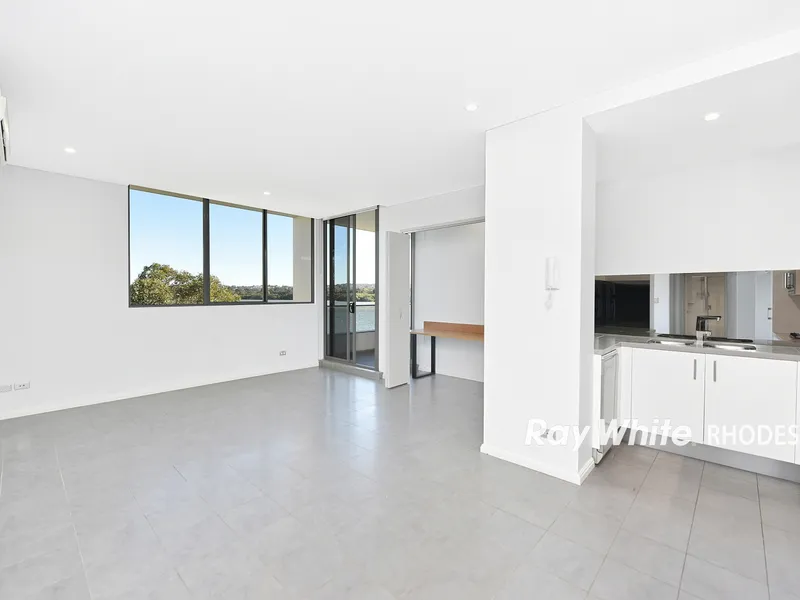 Waterfront 1 Bedroom Apartment