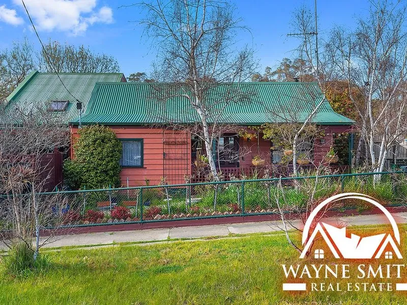 80 High Street, Broadford