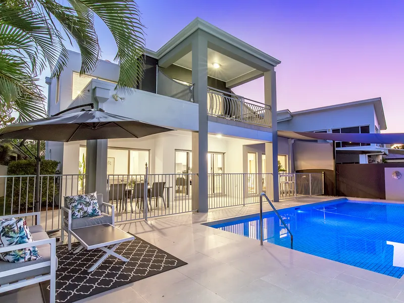 DUE NORTH ON THE GOLF COURSE