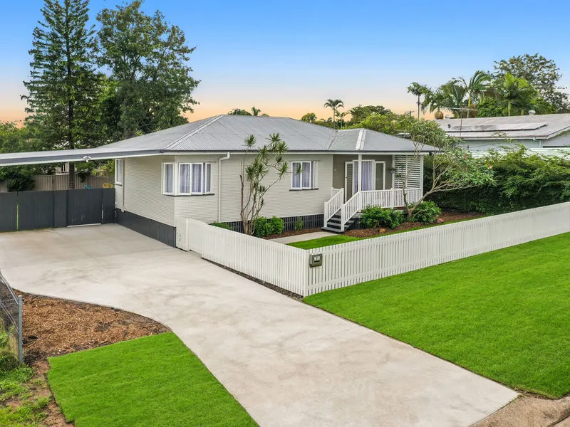 Stunning Home, Stunning Location!