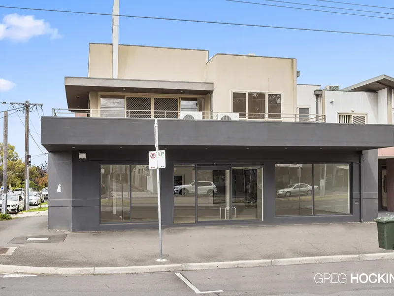 Mixing Business And Pleasure Perfectly