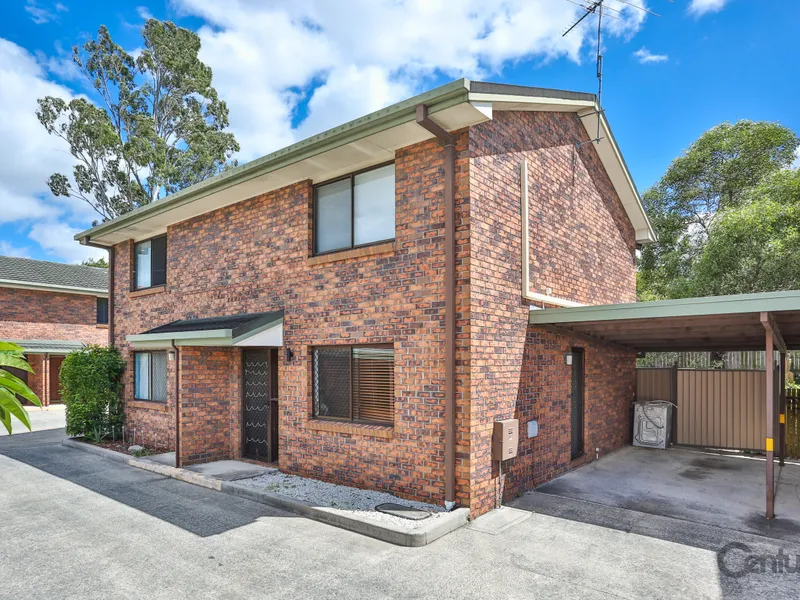 TWO BEDROOM TOWNHOUSE IN CENTRAL LOCATION