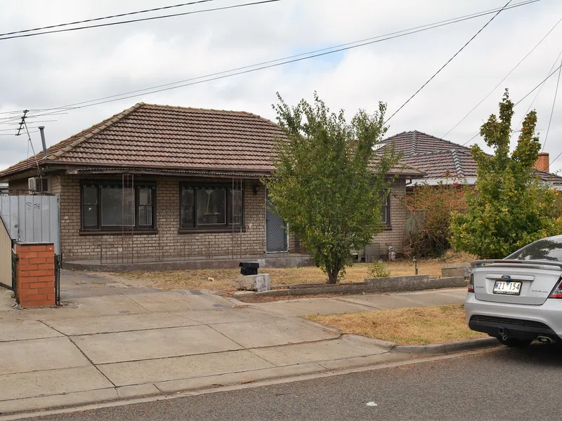 Weather board home offers 3 bedroom