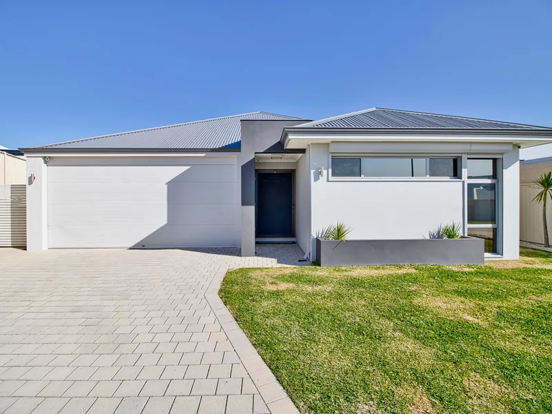 Large Family Home with Extra Storage & Quality Features!