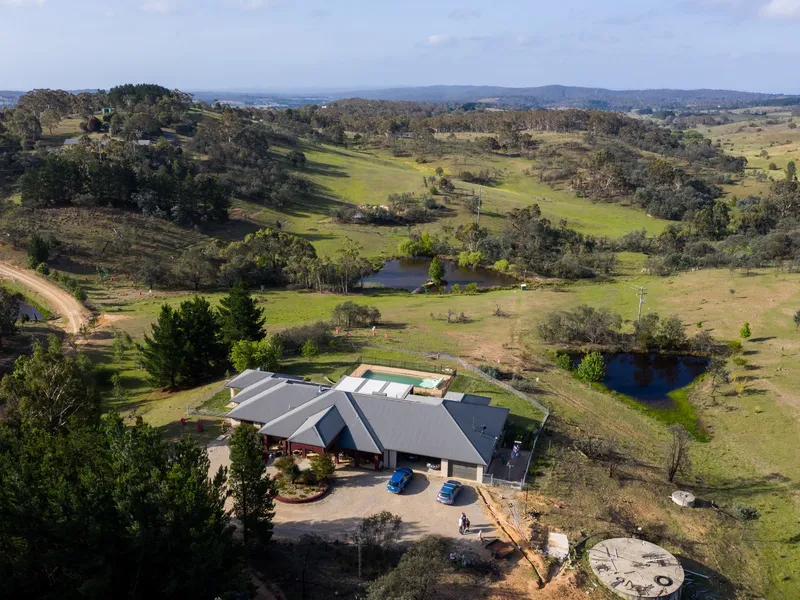 Large Modern Home for six month lease