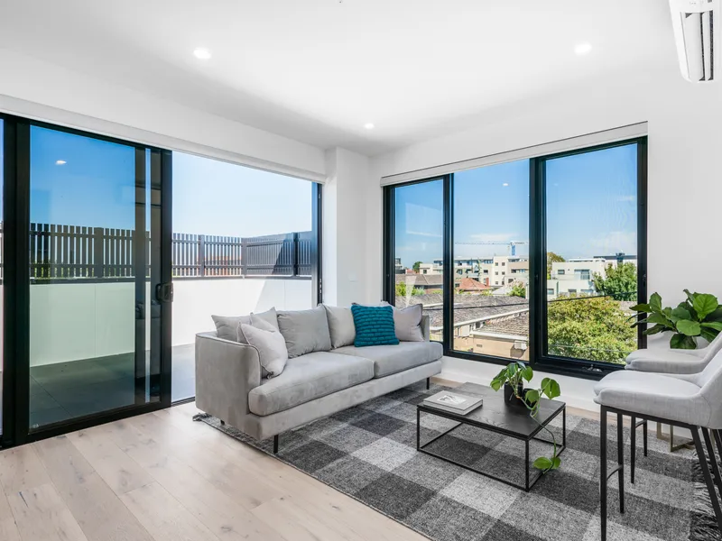 CORNER POSITION LUXURY - QUALIFIES FOR 50% STAMP DUTY WAIVER