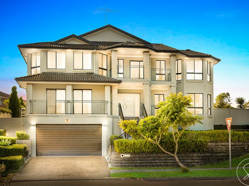Grand Family Home in Perfect Locale