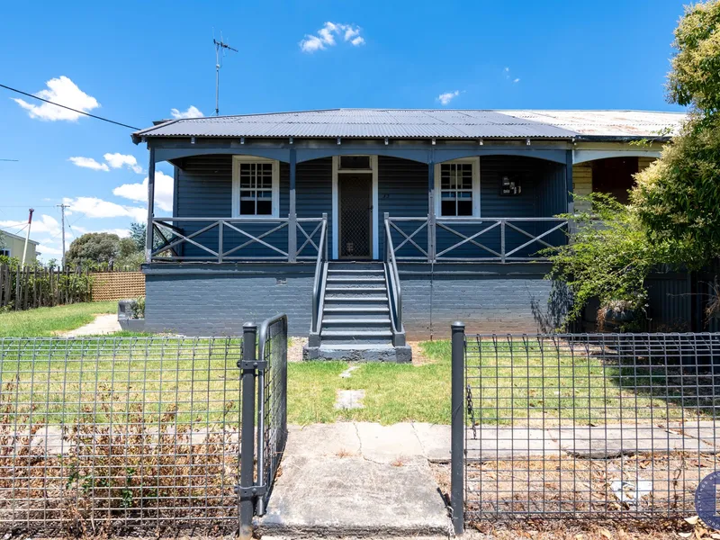 FULLY RENOVATED HISTORICAL DUPLEX