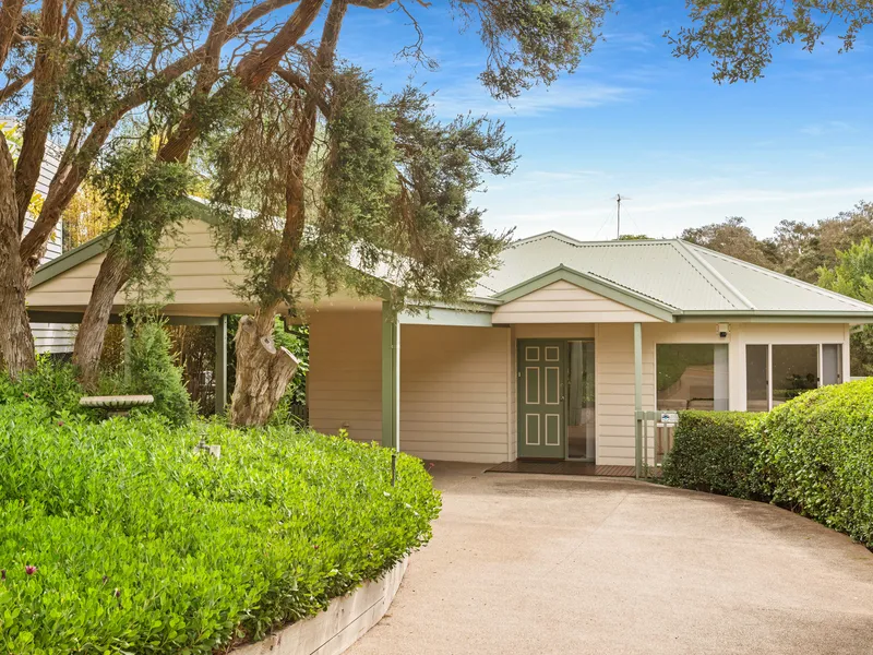 A serene escape amidst lush, leafy surroundings