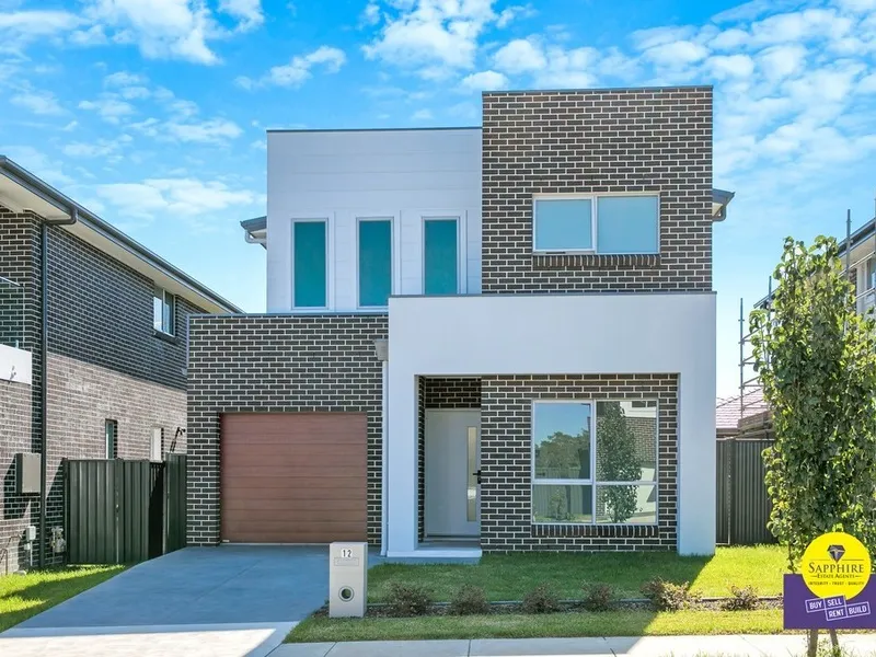 Near New Double Storey House in Central Location