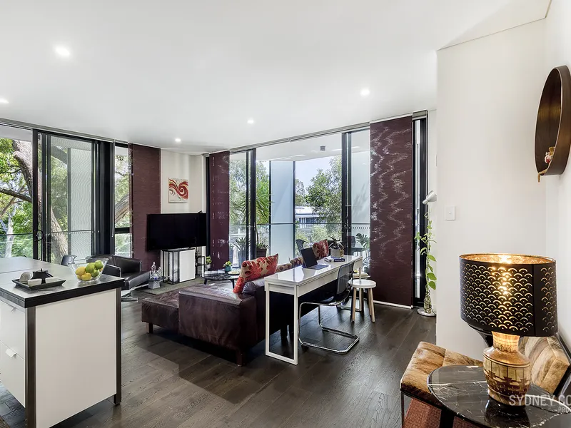 LUXURY INNER CITY LIVING