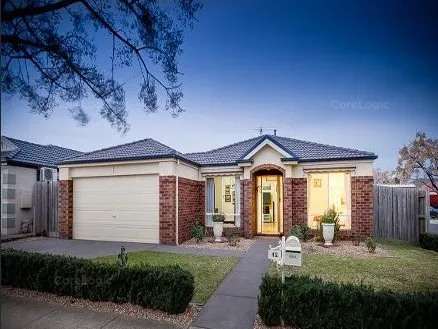Walking Distance to Tarneit Train Station!