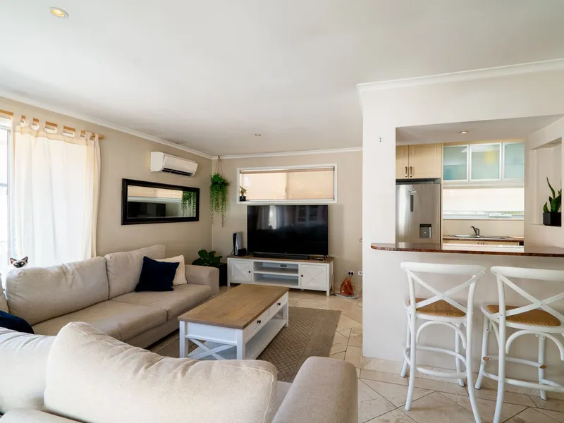 Paradise Point Duplex