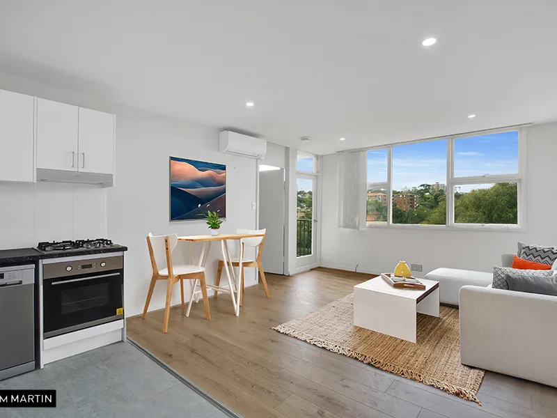 MGM MARTIN - ONE BEDROOM APARTMENT WITH SPECTACULAR VIEWS!