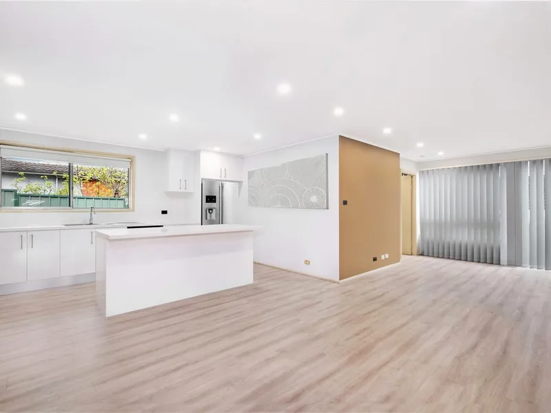 “Convenience location 4 Bedrooms House for Rent”