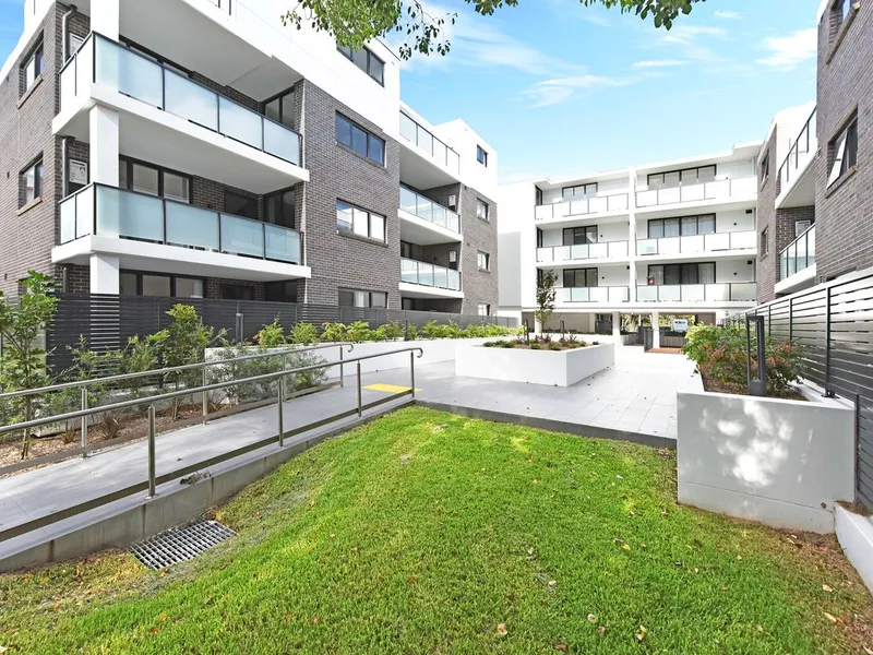 PARKSIDE TWO BEDROOM APARTMENT