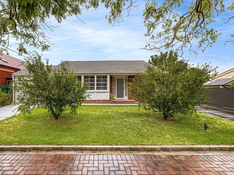 3 Bedroom Unit in Glenside