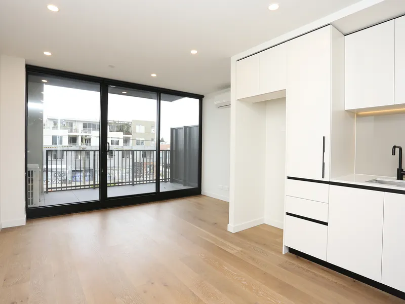 NEAR NEW APARTMENT IN THE HEART OF BRUNSWICK EAST