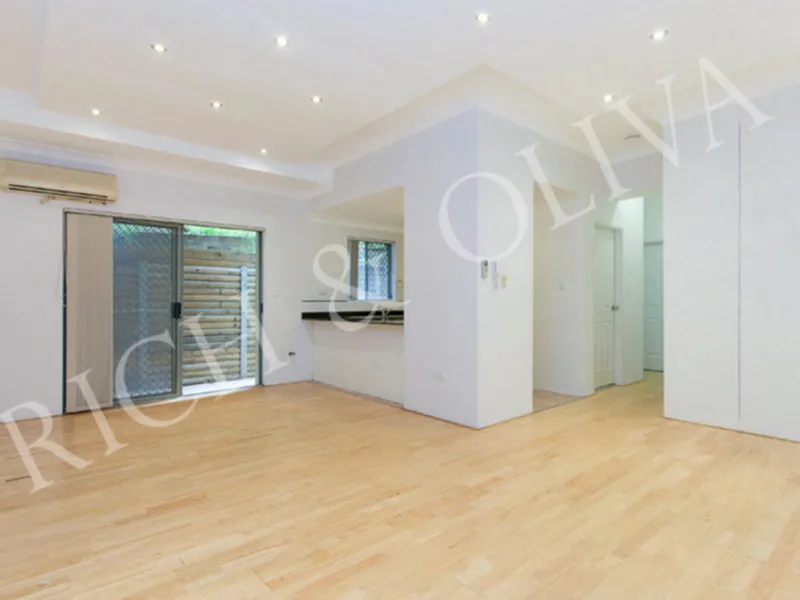 Modern Two Bedroom Apartment - REGISTER TO INSPECT TUESDAY NIGHT 13/04 OR CONTACT AGENT