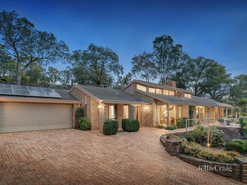 Golden Mile glory, entertainer’s haven