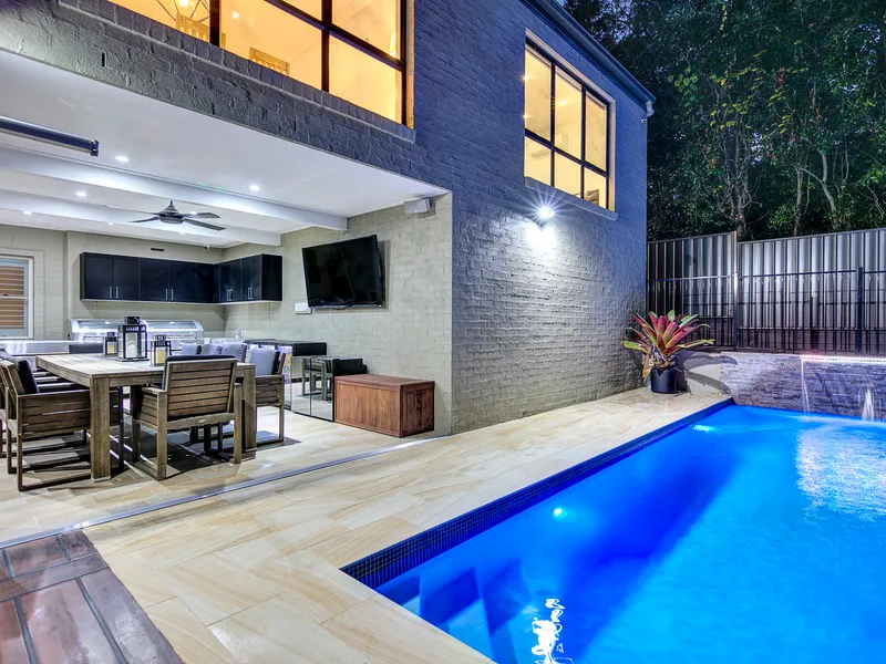 Stylish Smart Home Embraced by Lush Bushland