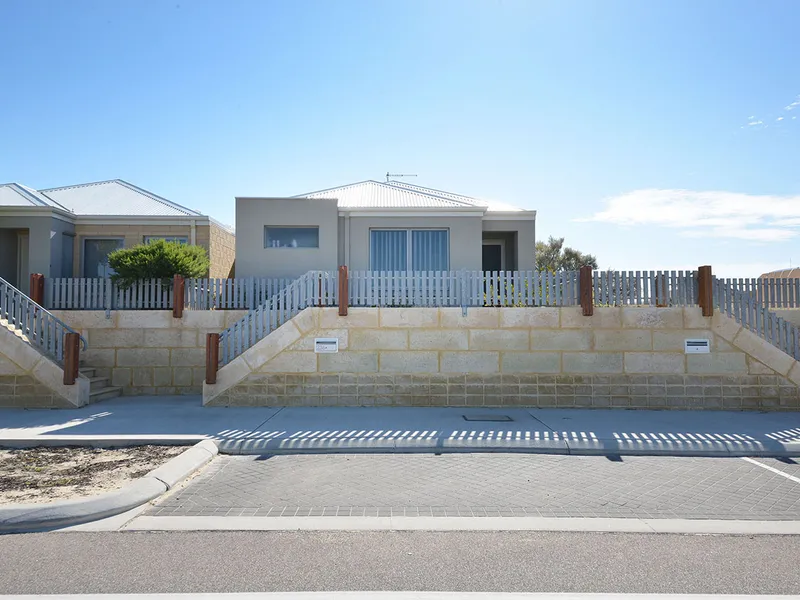 GREAT BEACHSIDE LOCATION